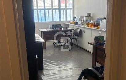 BAŞİSKELE SANAYİ SİTESİNDE DONANIMLI, İÇİ YAPILI SATILIK İŞ YERİ