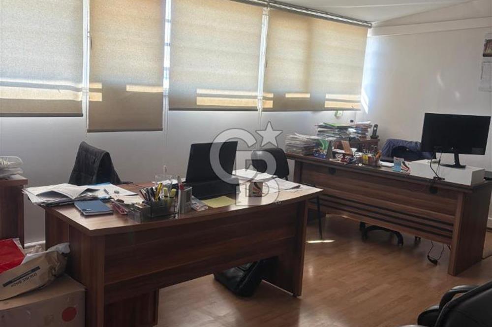 BAŞİSKELE SANAYİ SİTESİNDE DONANIMLI, İÇİ YAPILI SATILIK İŞ YERİ