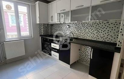 CB KİNG'DEN BAHÇELİEVLER MAHALLESİ ARA KAT KİRALIK DAİRE