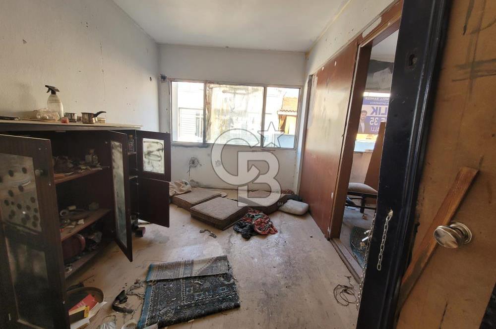 Karşıyaka Çarşı’nın Kalbinde SATILIK  Büro / Ofis – Merkezi Konumda