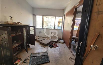 Karşıyaka Çarşı’nın Kalbinde SATILIK  Büro / Ofis – Merkezi Konumda