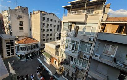 Karşıyaka Çarşı’nın Kalbinde SATILIK  Büro / Ofis – Merkezi Konumda