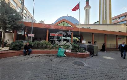 Karşıyaka Çarşı’nın Kalbinde SATILIK  Büro / Ofis – Merkezi Konumda