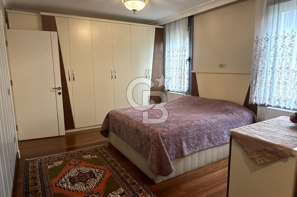 ALTUNİZADE'NİN EN GÜZEL SOKAĞINDA KATTA 4+1 SATILIK DAİRE