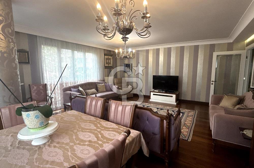 ALTUNİZADE'NİN EN GÜZEL SOKAĞINDA KATTA 4+1 SATILIK DAİRE
