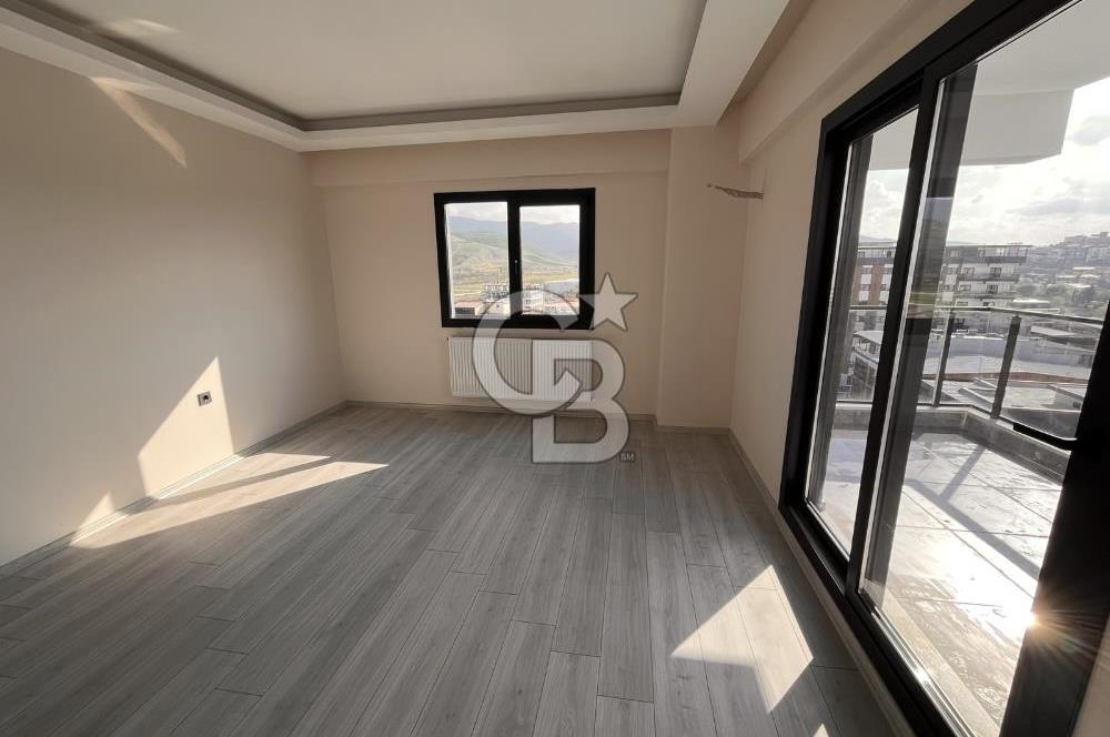 Menemen Esatpaşa Mah.Site içinde satılık 2+1 sıfır daire