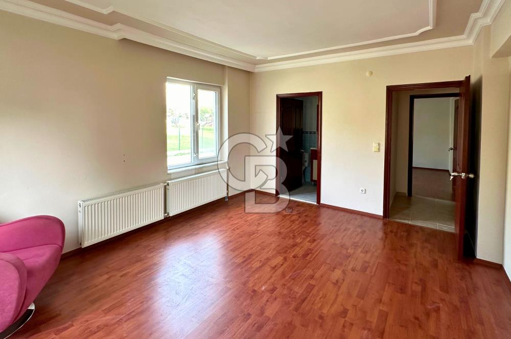 Çanakkale Esenler'de Çeksan Evleri 170m² 4+1 Bahçe Katı Daire