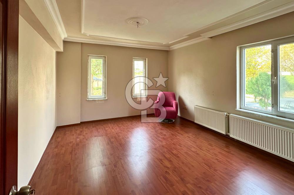 Çanakkale Esenler'de Çeksan Evleri 170m² 4+1 Bahçe Katı Daire