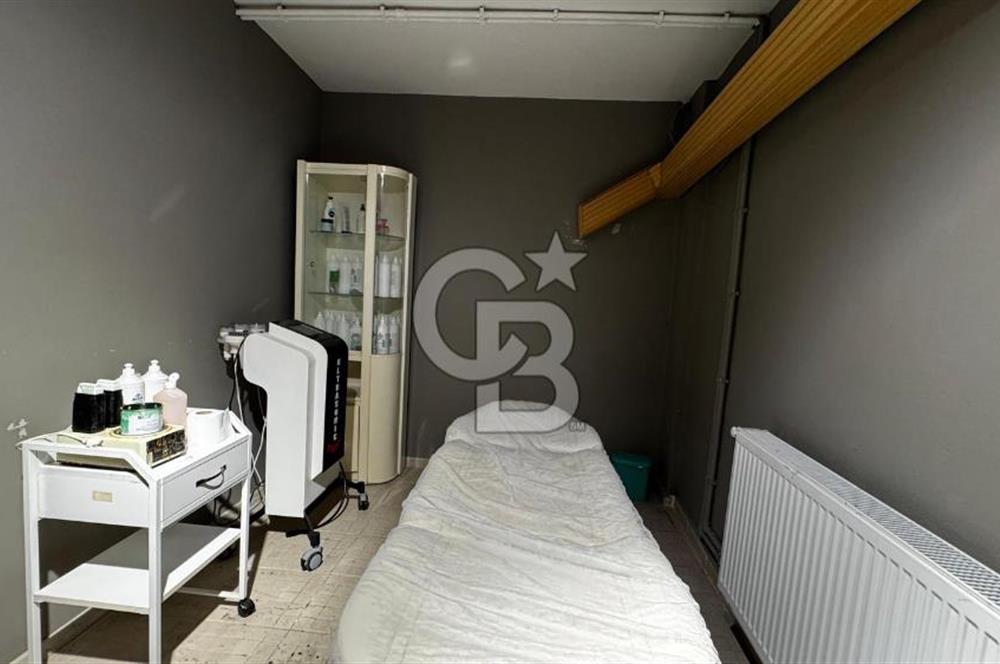 Şehrin Kalbinde 245 m² 3 Katlı Mimar Dokunuşlu Hazır Kiracılı Ticari Mülk