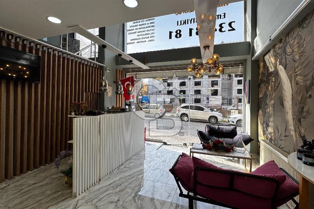 Şehrin Kalbinde 245 m² 3 Katlı Mimar Dokunuşlu Hazır Kiracılı Ticari Mülk