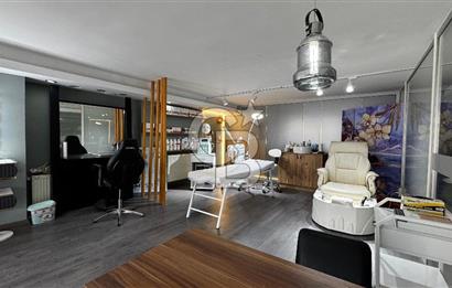 Şehrin Kalbinde 245 m² 3 Katlı Mimar Dokunuşlu Hazır Kiracılı Ticari Mülk