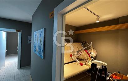 Şehrin Kalbinde 245 m² 3 Katlı Mimar Dokunuşlu Hazır Kiracılı Ticari Mülk