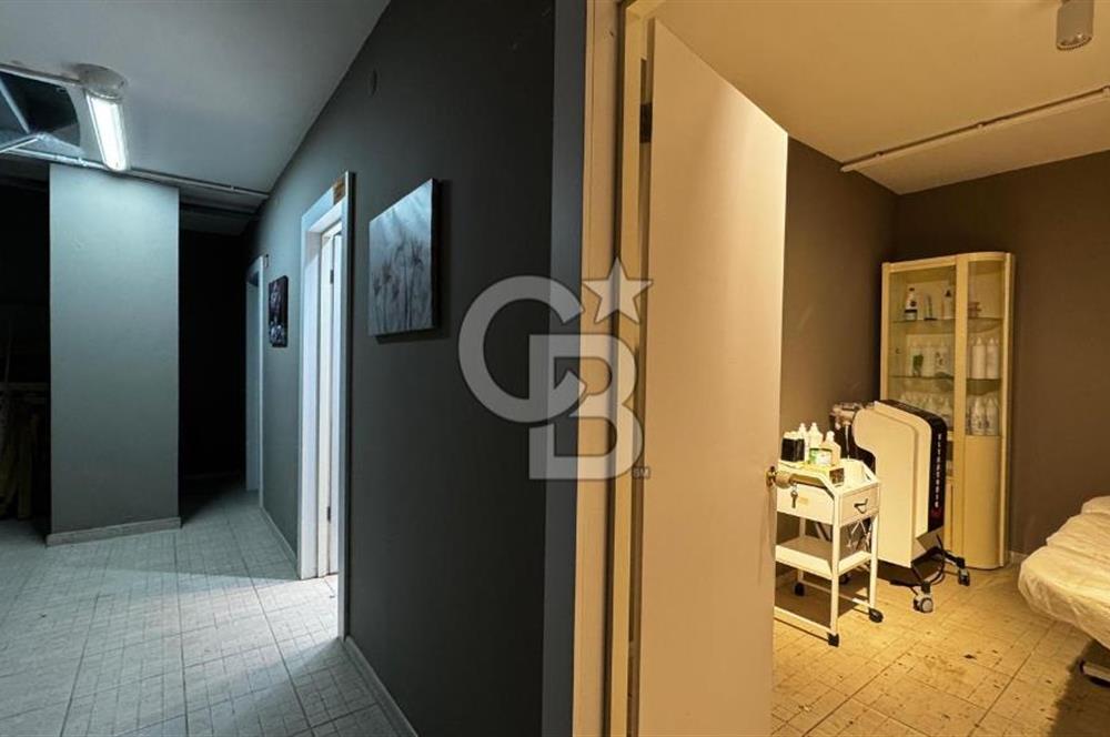 Şehrin Kalbinde 245 m² 3 Katlı Mimar Dokunuşlu Hazır Kiracılı Ticari Mülk