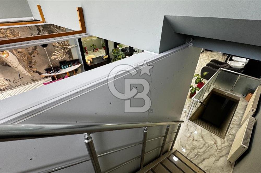 Şehrin Kalbinde 245 m² 3 Katlı Mimar Dokunuşlu Hazır Kiracılı Ticari Mülk
