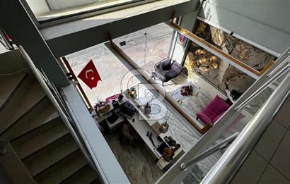Şehrin Kalbinde 245 m² 3 Katlı Mimar Dokunuşlu Hazır Kiracılı Ticari Mülk