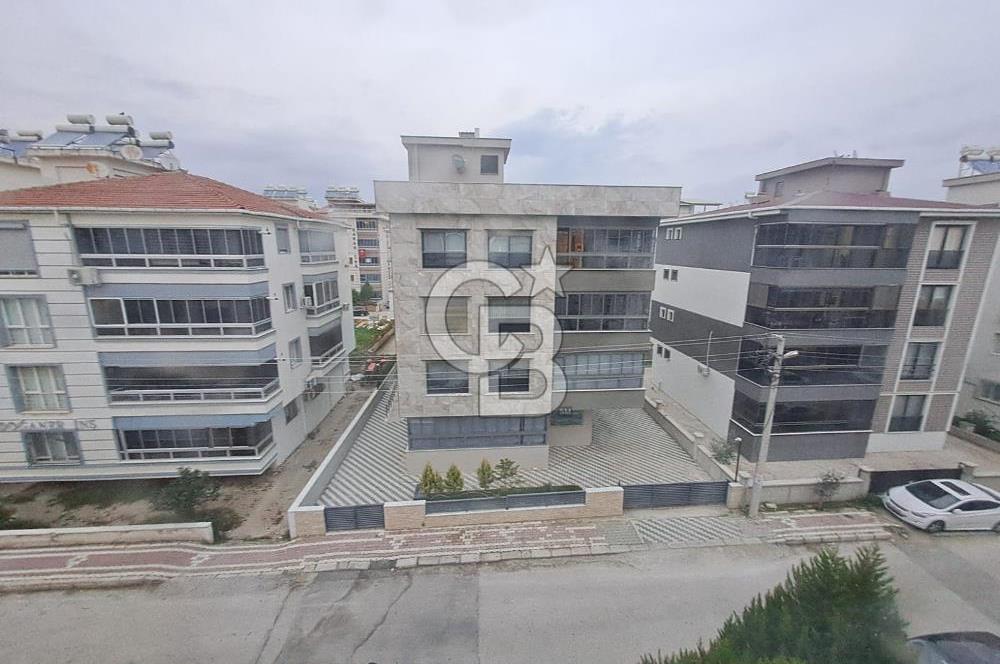 Torbalı'da Geniş Ferah Bakımlı Daire