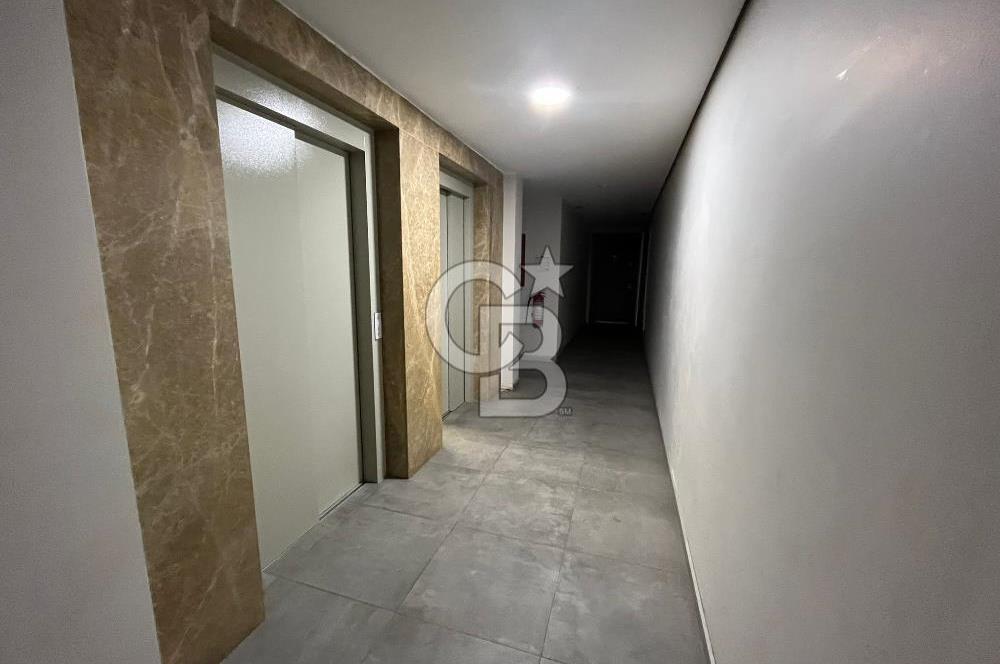 İstanbul Pendik Viaport Avm Karşısı Site içi 2+1 Geniş Satılık Daire