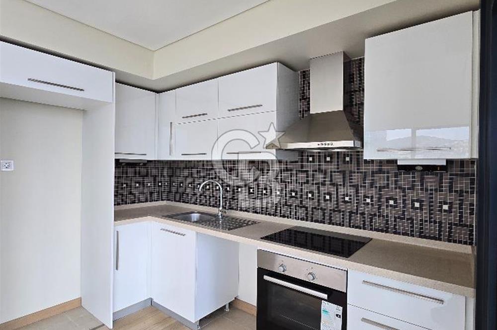 RİTİM İSTANBUL - BOŞ- DENİZ MANZARALI - BALKONLU 111m2- KÖŞE 2+1