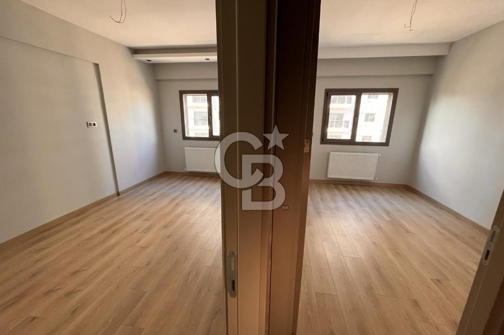 Menemen Cumhuriyet mah.Lüks site içinde satılık 2+1 sıfır daire