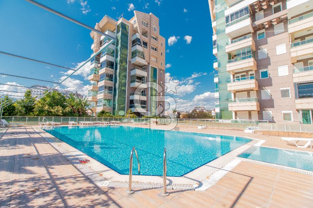 KONYAALTI SAHİLİN'DE 1+1 EŞYALI SİTE İÇERİSİNDE KİRALIK DAİRE