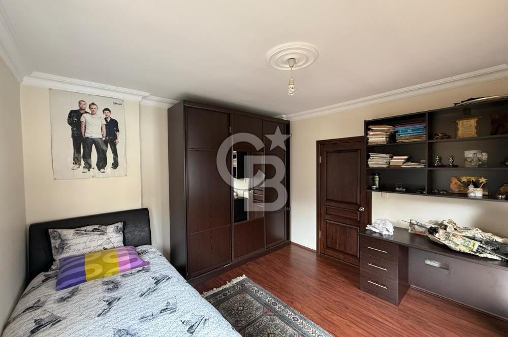 Darıca Konakları’nda, Sakin Yaşam Sunan Ferah 4+1 Tripleks Villa