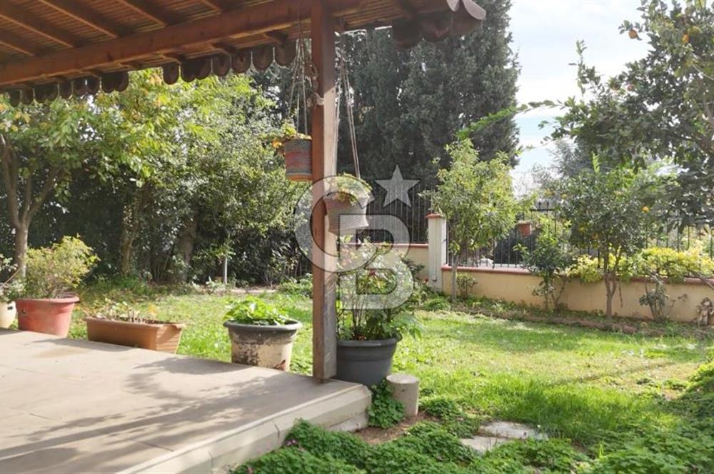 Darıca Konakları’nda, Sakin Yaşam Sunan Ferah 4+1 Tripleks Villa