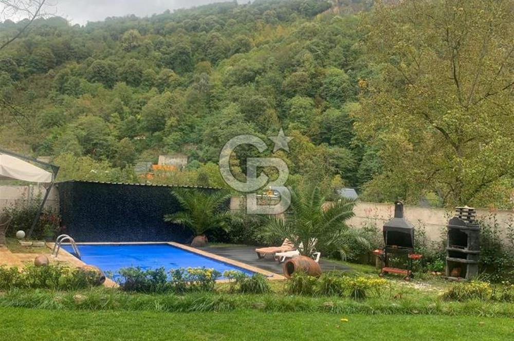 Sapanca, Muradiye'de 4.356,47 m² arsa + 2 Adet Havuzlu Bungalov