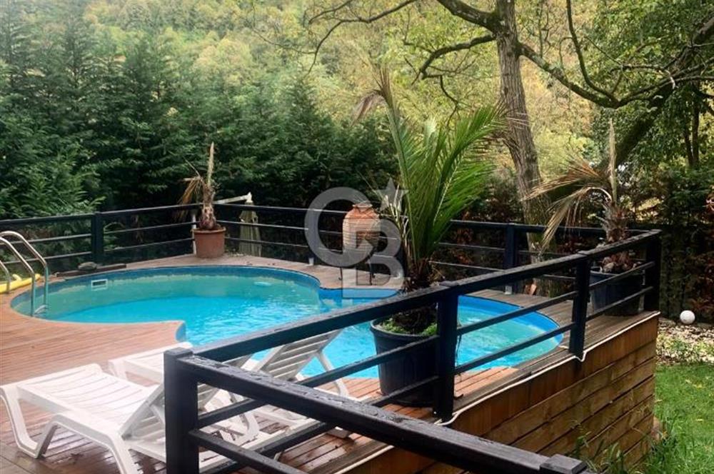 Sapanca, Muradiye'de 4.356,47 m² arsa + 2 Adet Havuzlu Bungalov