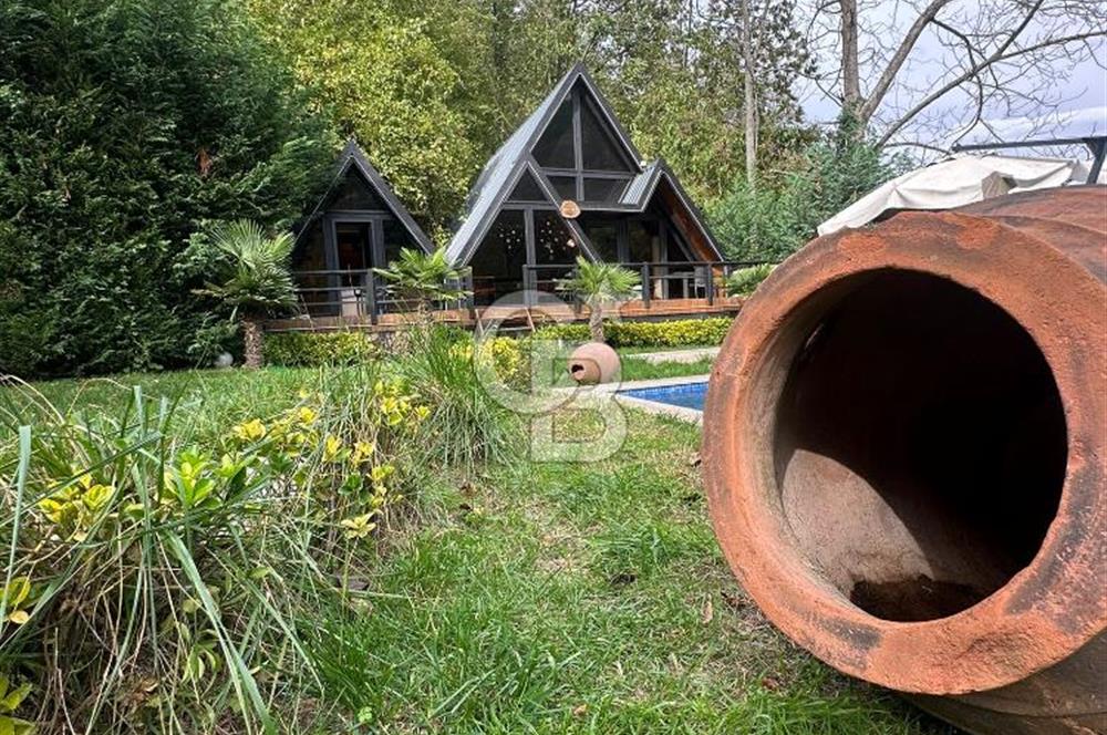 Sapanca, Muradiye'de 4.356,47 m² arsa + 2 Adet Havuzlu Bungalov