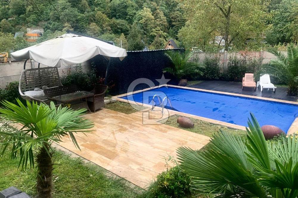 Sapanca, Muradiye'de 4.356,47 m² arsa + 2 Adet Havuzlu Bungalov