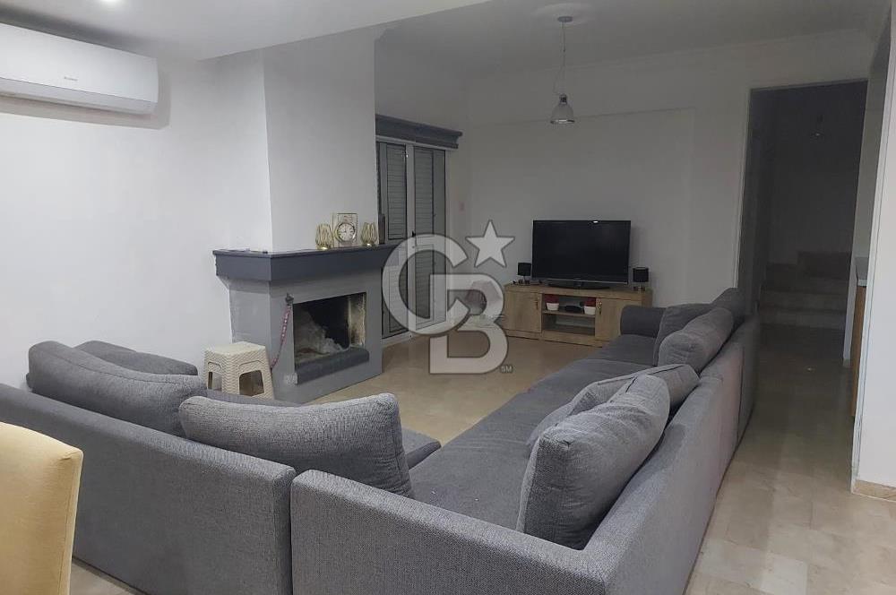 Girne Lapta Bölgesinde Kiralık 3+1 Havuzlu Villa !!!