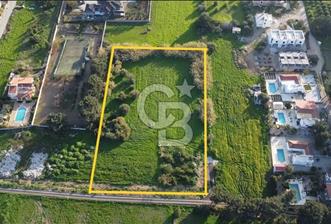 Girne Lapta Bölgesinde Denize 300 Metre Mesafede Satılık Arazi !!! - 1 - 316425