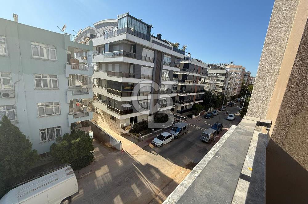 BAHÇELİEVLER LÜKS SIFIR DENİZE YÜRÜME MESAFESİNDE SATILIK 2+1