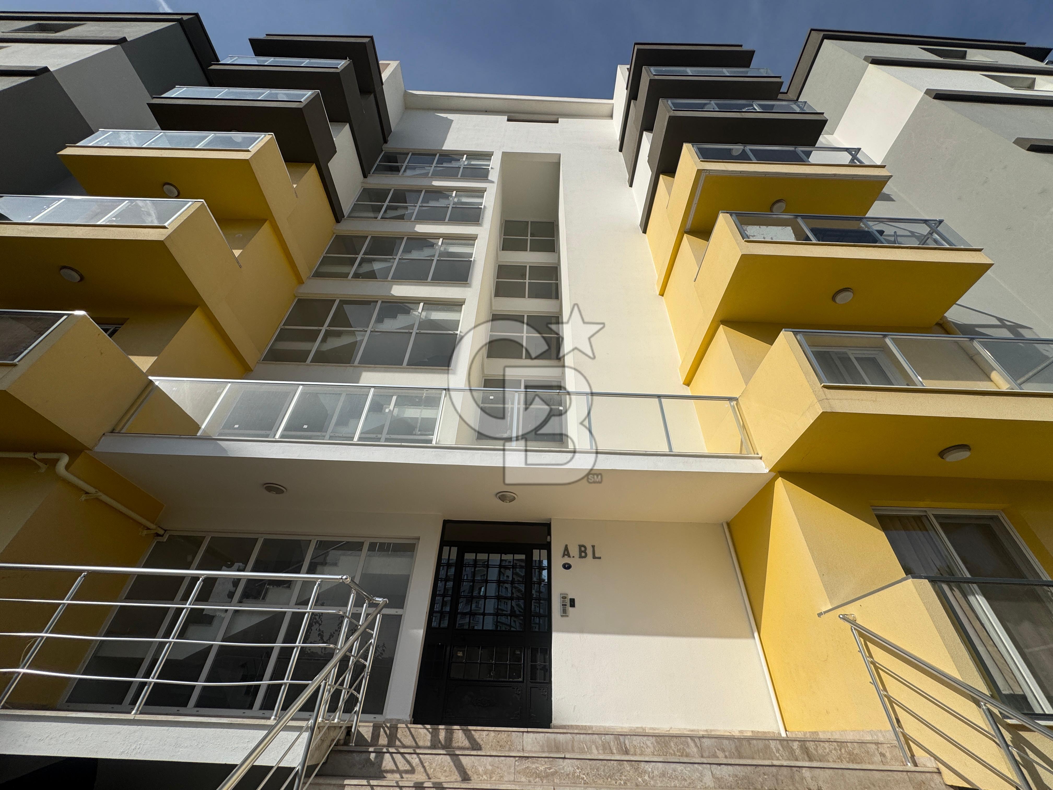 Çiğli Ahmet Efendi‘de satılık 3 + 1 daire