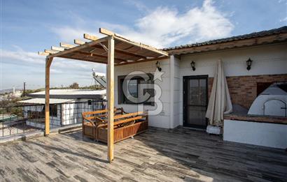 Foça Cumhuriyet Mah. Satılık 6+2 Müstakil Tripleks Villa