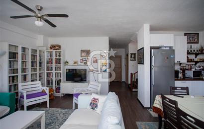 Foça Cumhuriyet Mah. Satılık 6+2 Müstakil Tripleks Villa