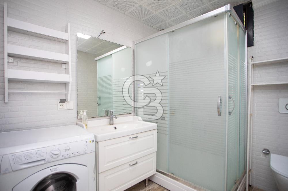 Foça Cumhuriyet Mah. Satılık 6+2 Müstakil Tripleks Villa