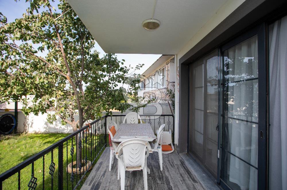 Foça Cumhuriyet Mah. Satılık 6+2 Müstakil Tripleks Villa
