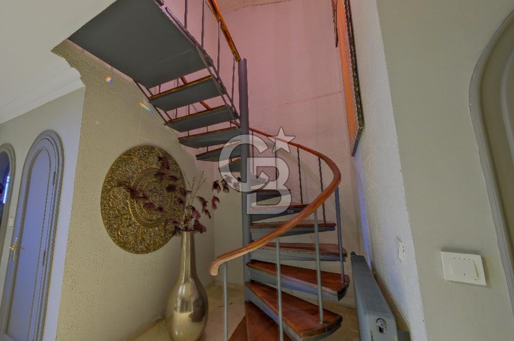 Levent Çarşıya Yürüme Mesafesinde Satılık Çatı Dubleks Daire 