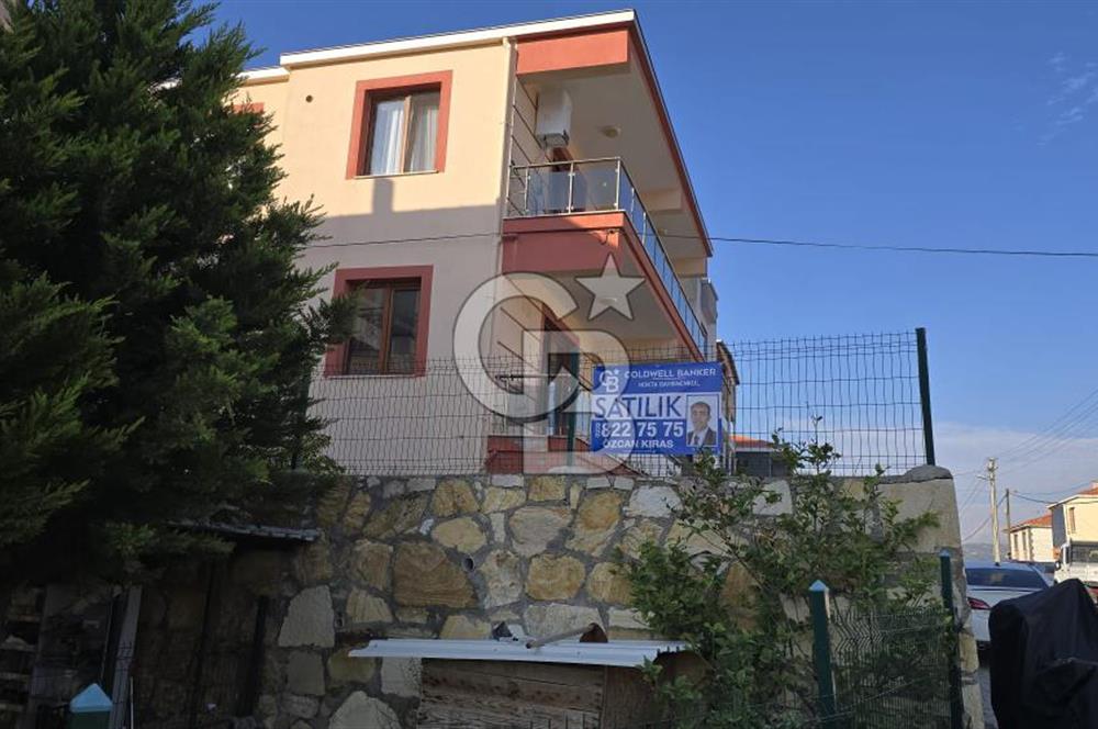 Foça Bağarası Kazım Dirik Mah. Satılık 2+1 Dubleks