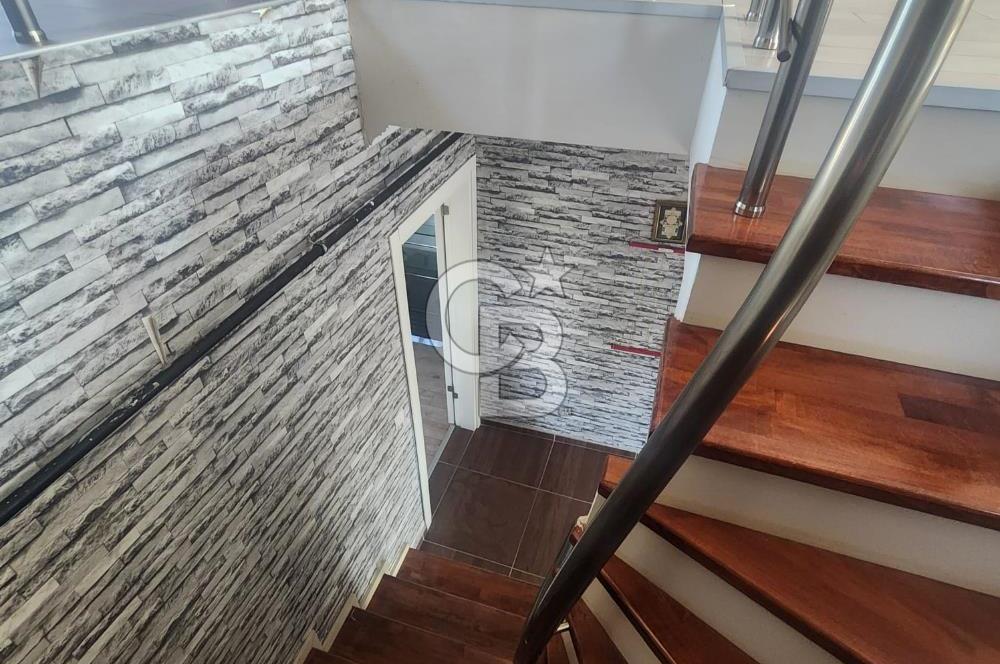 BAYRAMOĞLUNDA DENİZ MANZARALI DUBLEX DAİRE