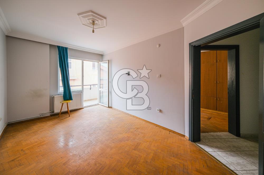 ÇORLU IŞIKLAR SALİH OMURTAK CADDESİ ÜZERİ 4+1 250 m2 DAİRE