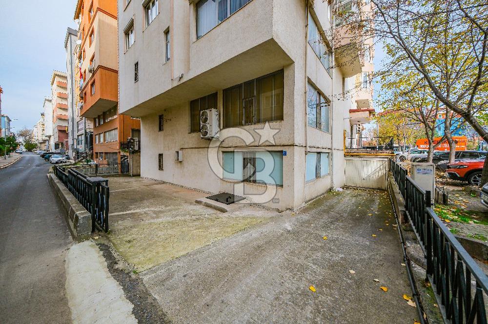ÇORLU IŞIKLAR SALİH OMURTAK CADDESİ ÜZERİ 4+1 250 m2 DAİRE