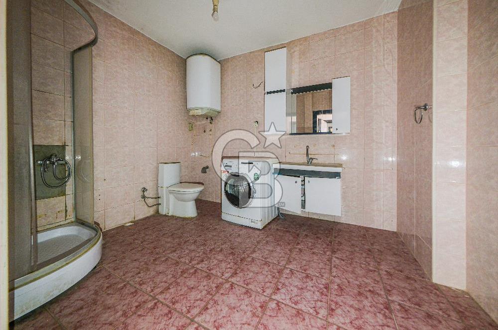 ÇORLU IŞIKLAR SALİH OMURTAK CADDESİ ÜZERİ 4+1 250 m2 DAİRE