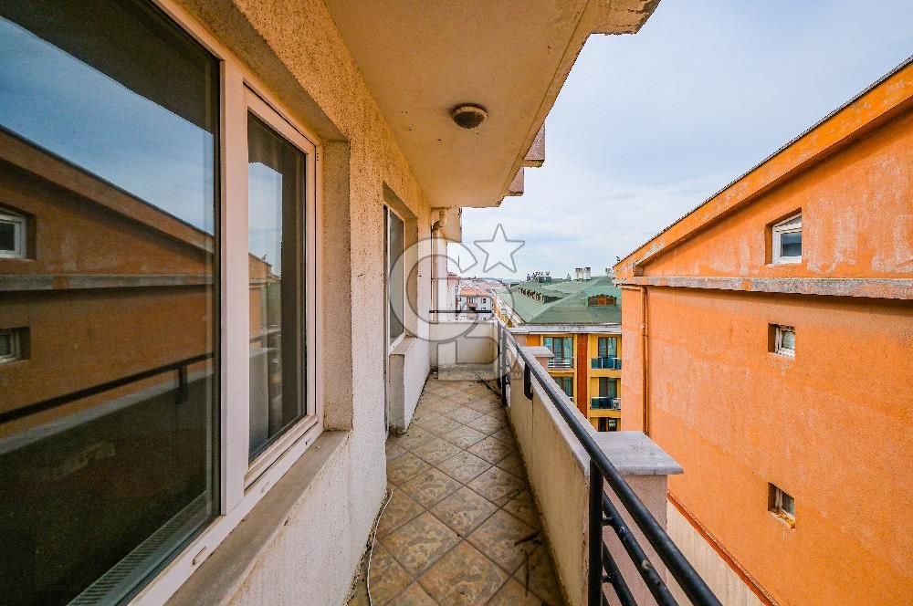 ÇORLU IŞIKLAR SALİH OMURTAK CADDESİ ÜZERİ 4+1 250 m2 DAİRE