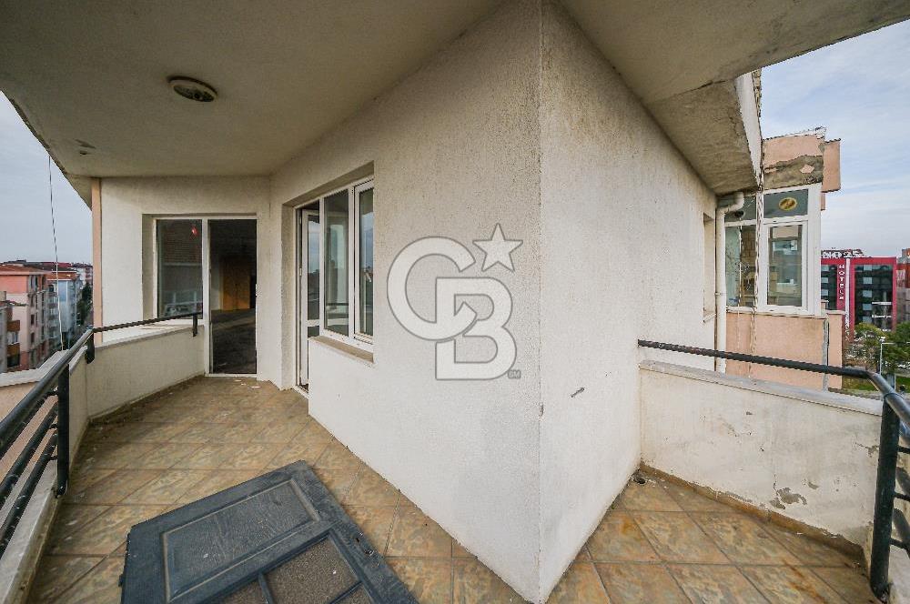 ÇORLU IŞIKLAR SALİH OMURTAK CADDESİ ÜZERİ 4+1 250 m2 DAİRE