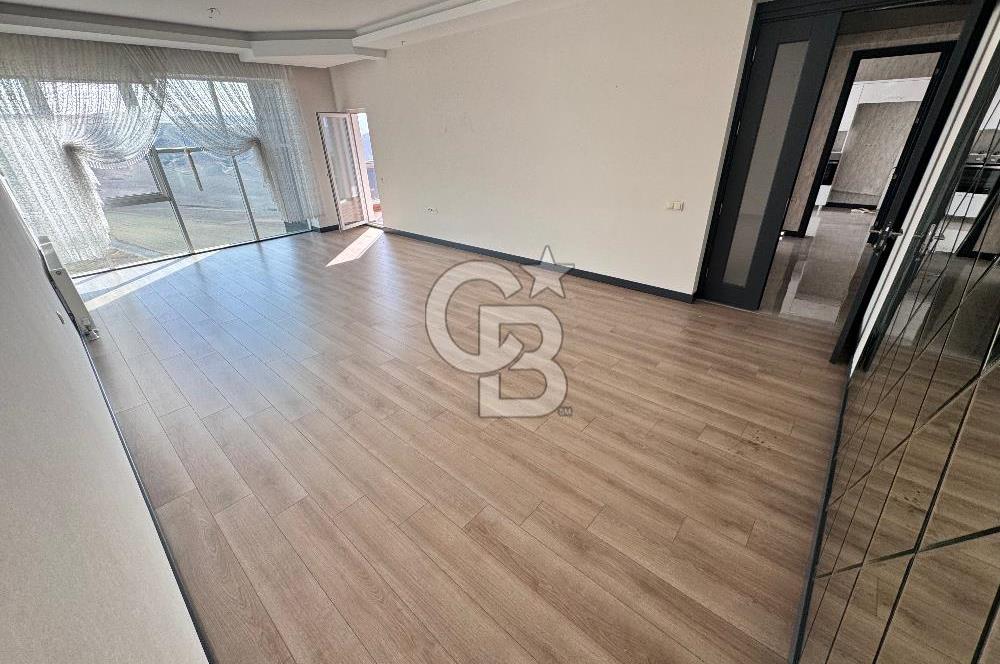 ALACAATLI VENT KULE'DE PANAROMİK MANZARALI EKSTRA YAPILI 250M2 5+1 KİRALIK DAİRE