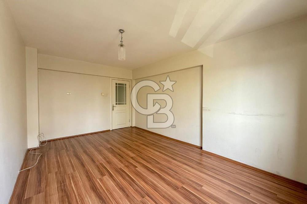 BUCA BARIŞ MAHALLESİ ARA KAT 3+1 SATILIK DAİRE