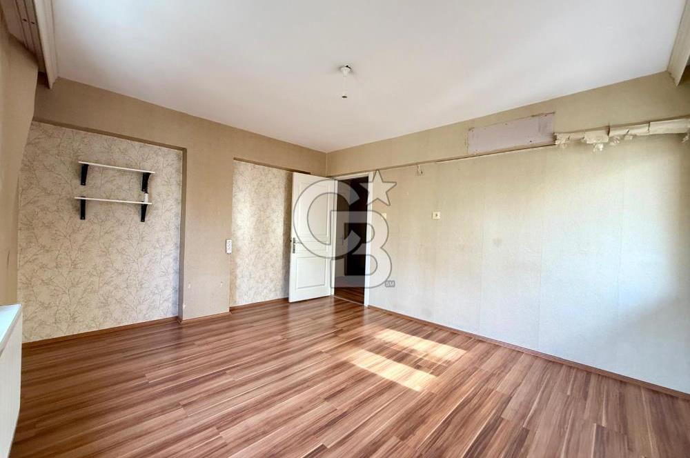 BUCA BARIŞ MAHALLESİ ARA KAT 3+1 SATILIK DAİRE