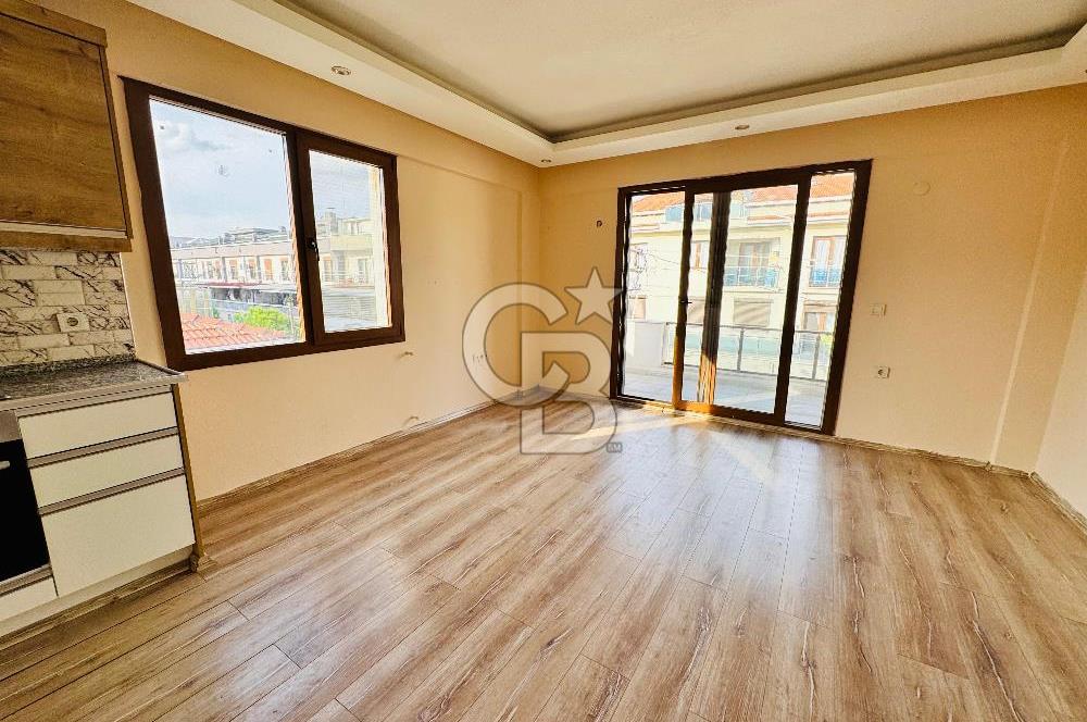 Foça Bağarası Kazım Dirik Mahallesinde Satılık 2+1 Daire